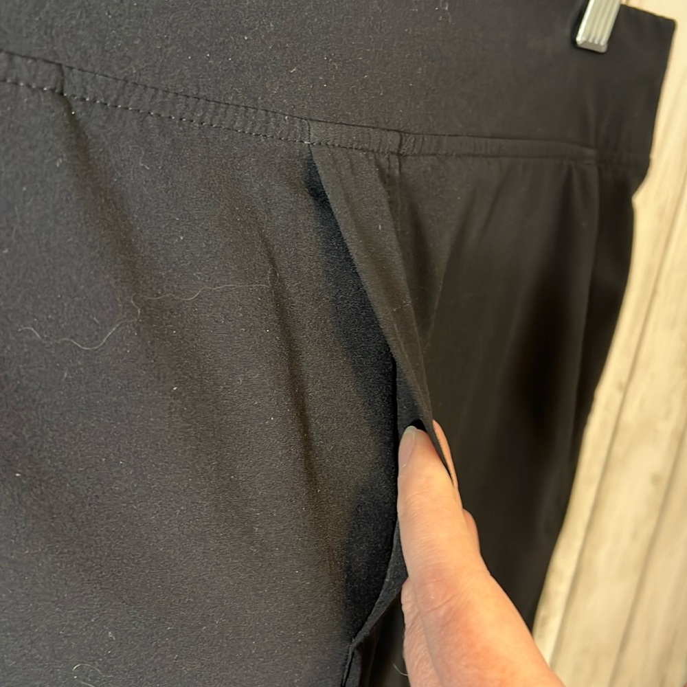 Athleta Brooklyn Ankle Pant Size 4 Black Pockets Used - Picture 7 of 11